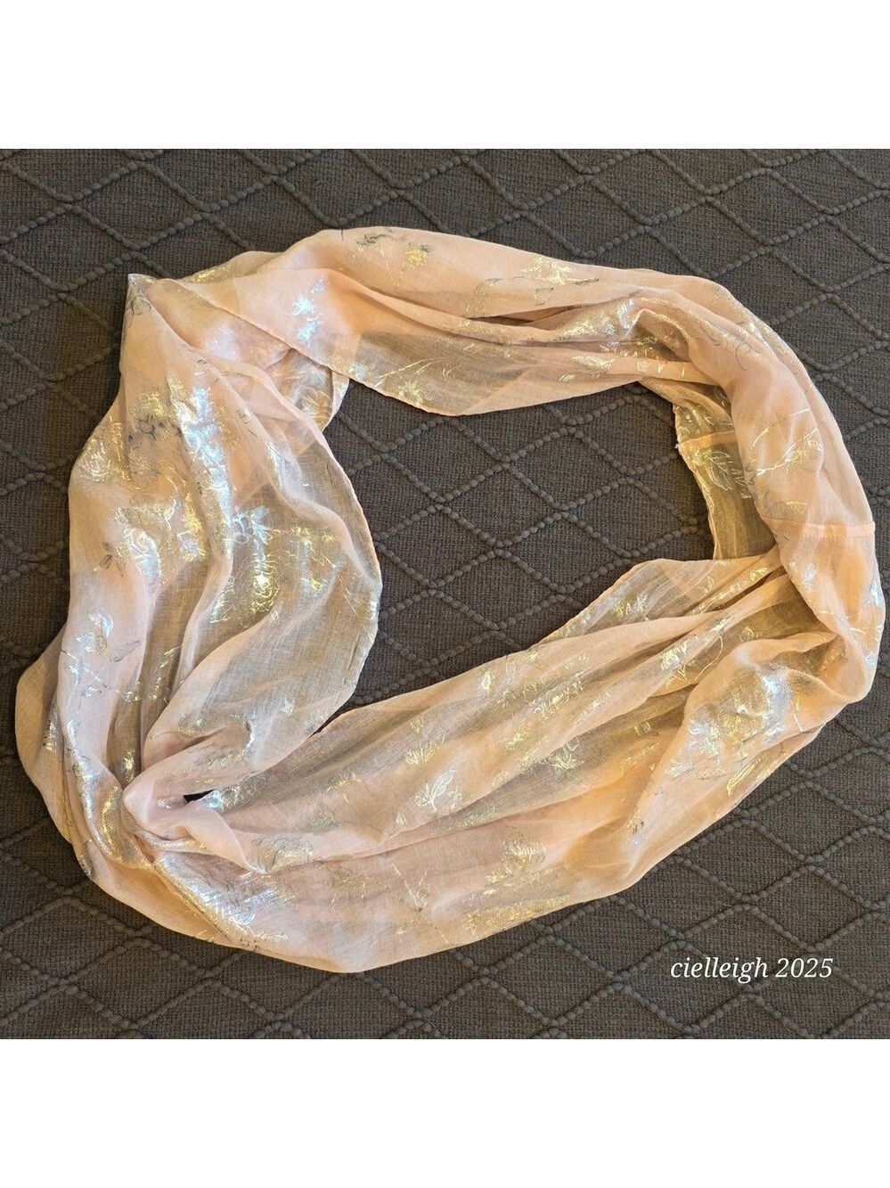 💥4 for $25💥 Elegant Pink Infinity Scarf with Silver Rose Accents